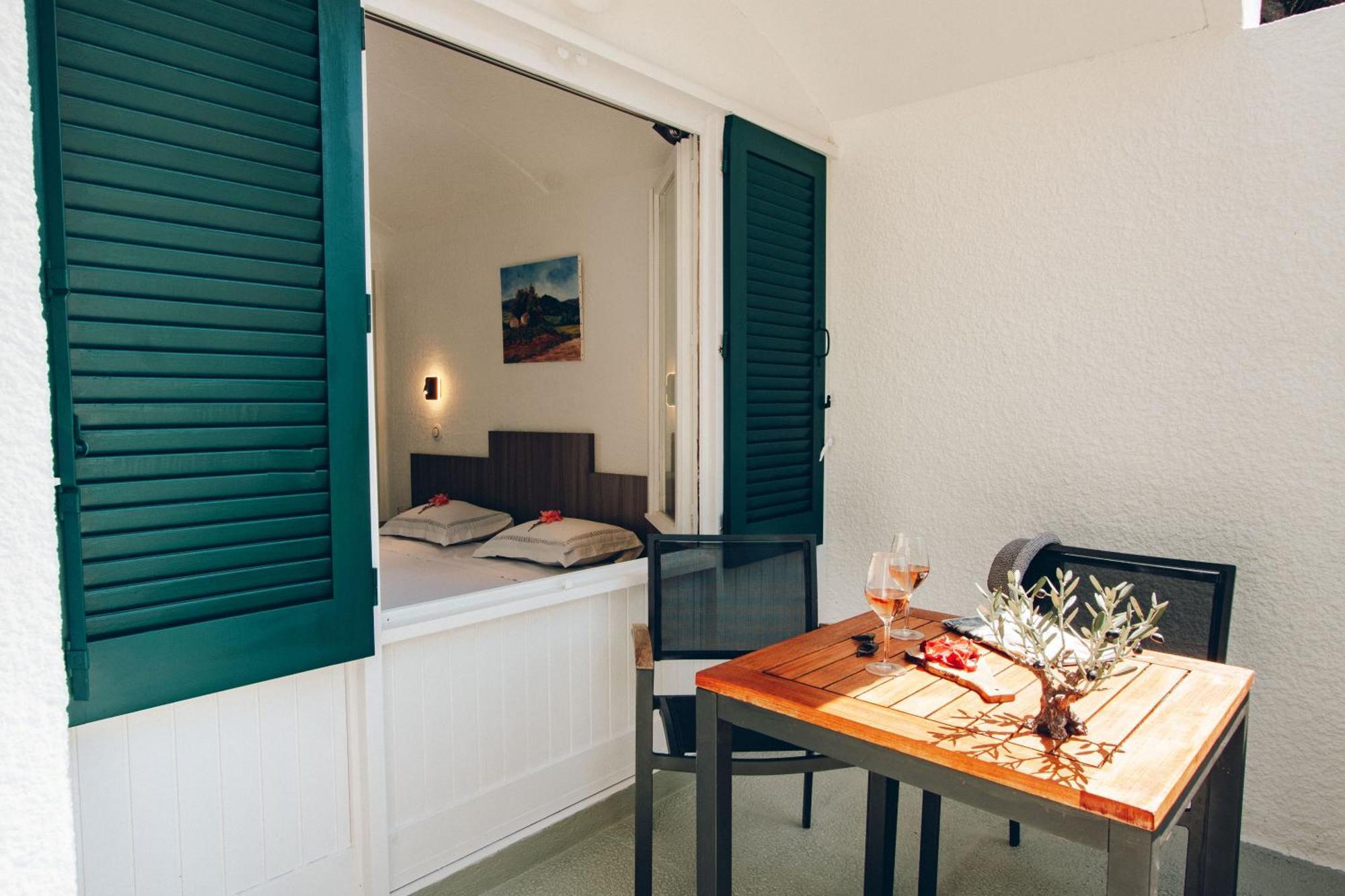 Capsud, La Garde-Freinet Apartman Kültér fotó