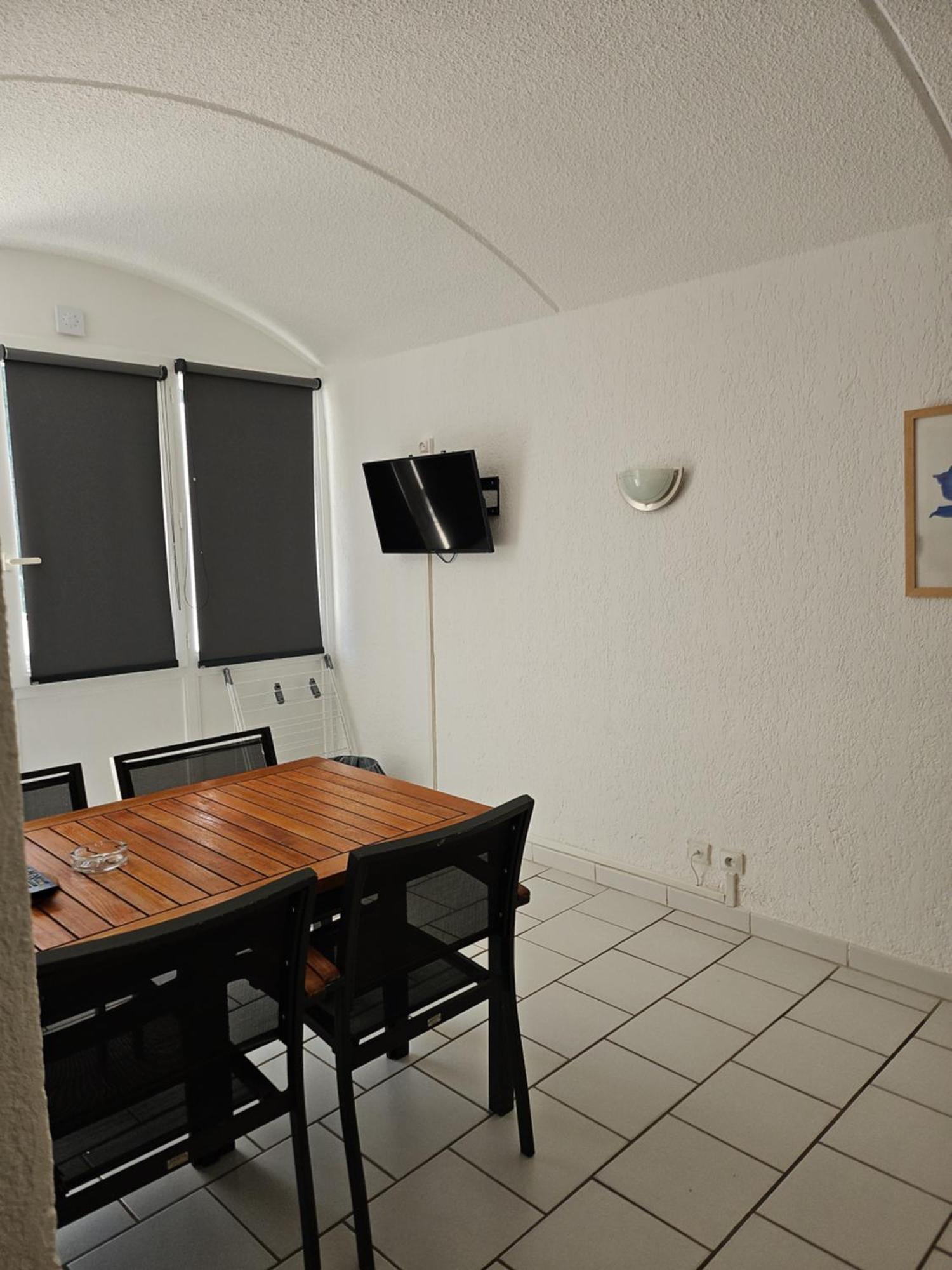 Capsud, La Garde-Freinet Apartman Kültér fotó