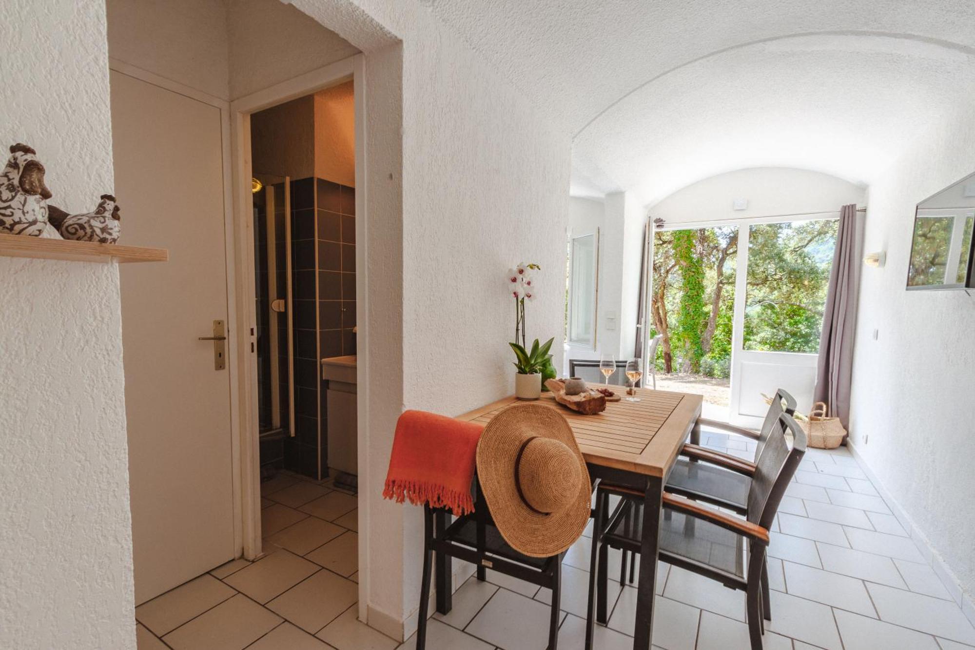 Capsud, La Garde-Freinet Apartman Kültér fotó